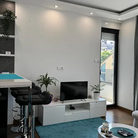 Appartamento Duverno Novi Sad